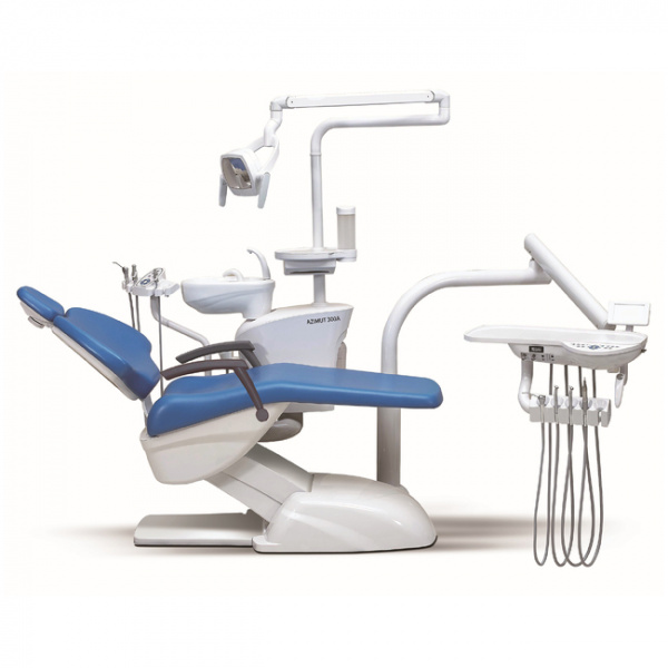 azimut_300a_mo_stomatologicheskaya_ustanovka_s_nizhney_podachey_instrumentov_myagkoy_obivkoy_kresla_i_dvumya_stulyami_494-650x650